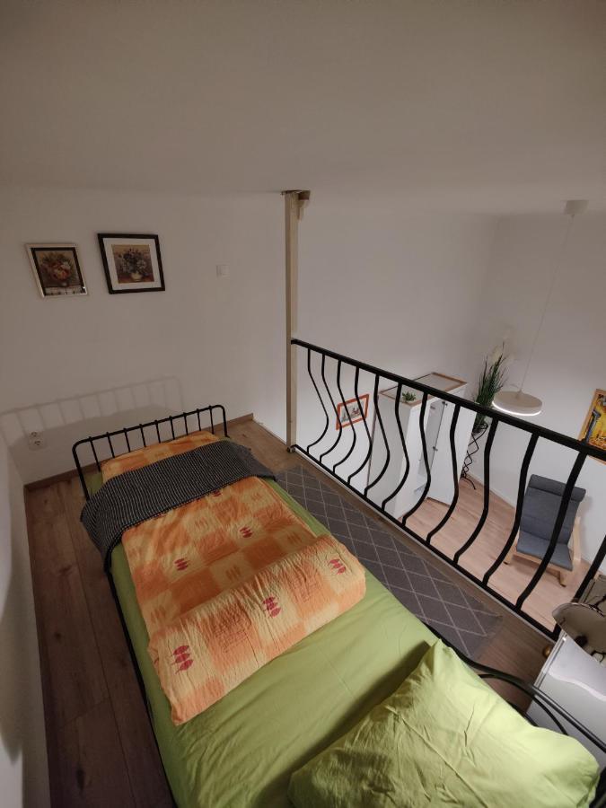 Calm, Artistic Apartment 9Th Distric Central City Budapest Esterno foto